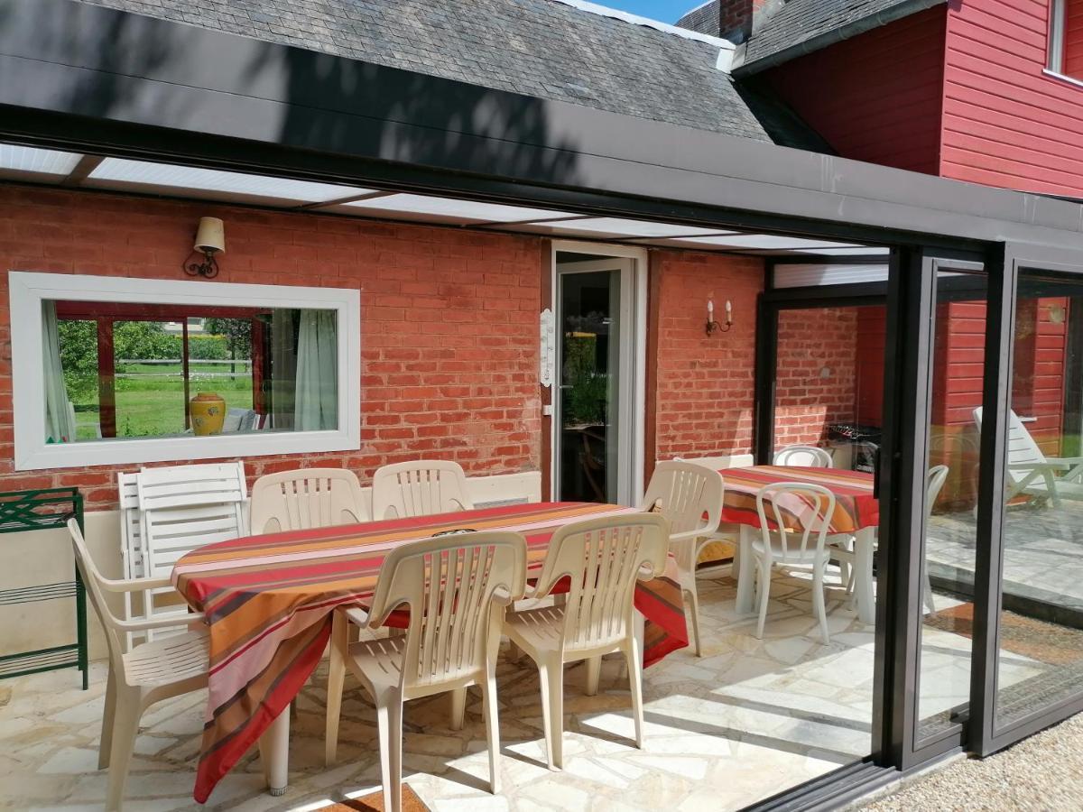 Maison De Campagne Lumineuse Spacieuse Dans Impasse Au Calme A Proximite D'Un Chateau Deux Verandas Grand Jardin Cabane Pour Velos, Pres Port En Bessin Et Bayeux, Proche Plages Du Debarquement Commes 外观 照片