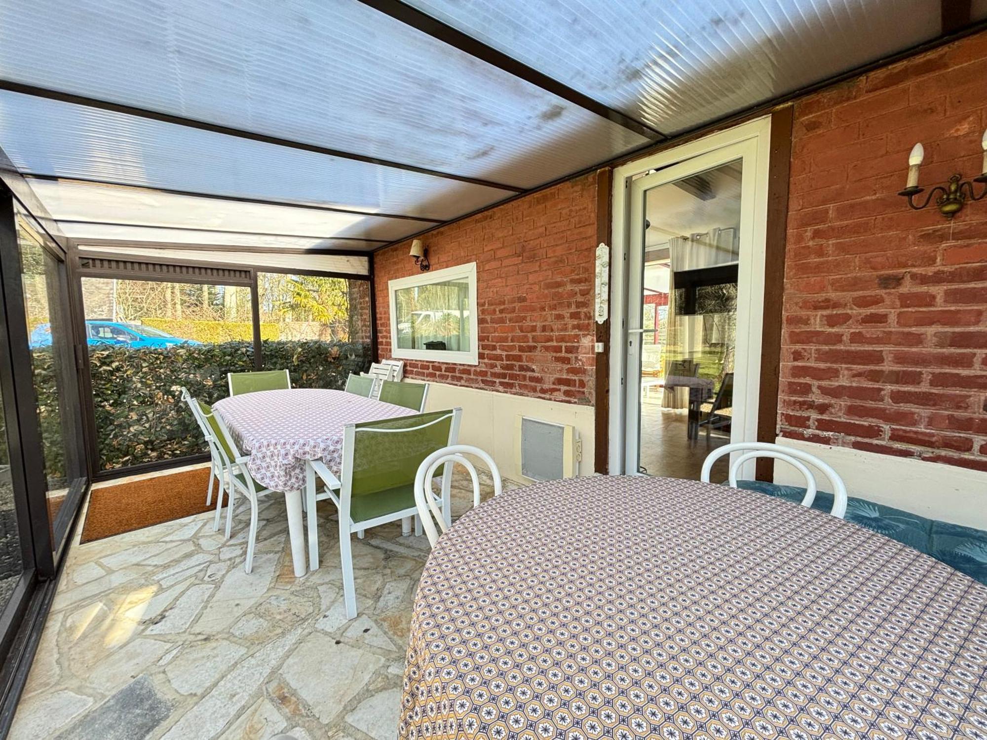 Maison De Campagne Lumineuse Spacieuse Dans Impasse Au Calme A Proximite D'Un Chateau Deux Verandas Grand Jardin Cabane Pour Velos, Pres Port En Bessin Et Bayeux, Proche Plages Du Debarquement Commes 外观 照片