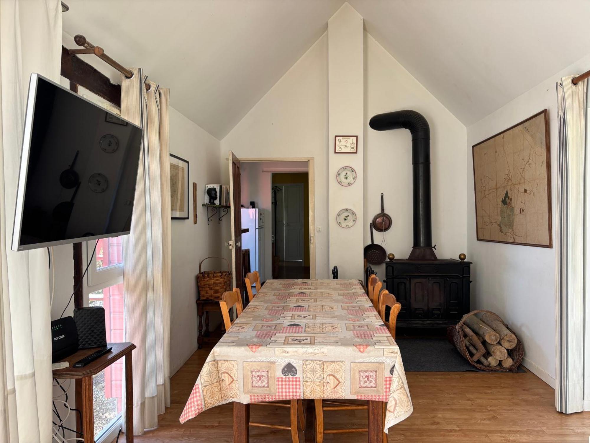 Maison De Campagne Lumineuse Spacieuse Dans Impasse Au Calme A Proximite D'Un Chateau Deux Verandas Grand Jardin Cabane Pour Velos, Pres Port En Bessin Et Bayeux, Proche Plages Du Debarquement Commes 外观 照片